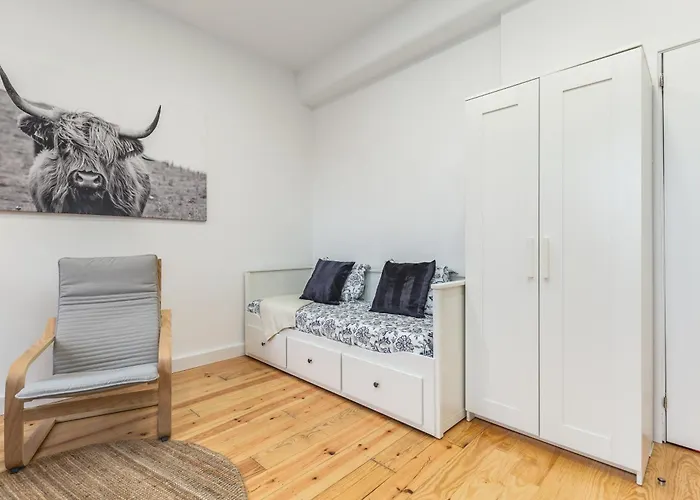 Charming Studio With Rooftop In Porto