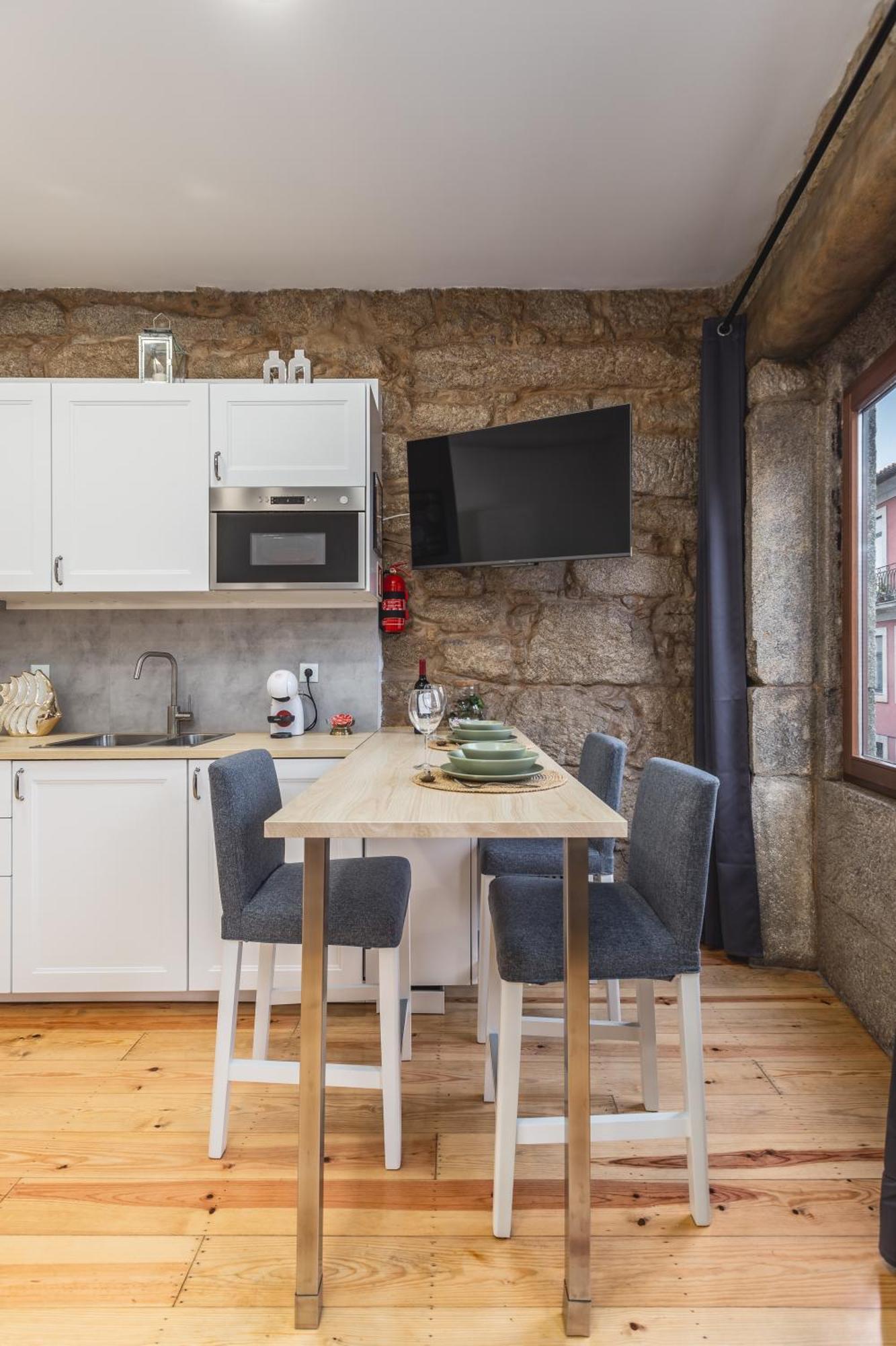 Apartament Charming With Rooftop In *